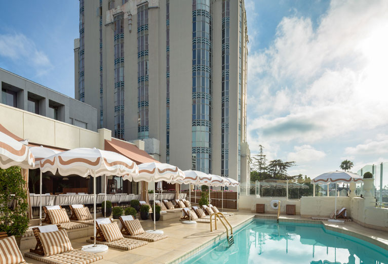 piscina del hotel Sunset Tower
